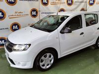 Usado Dacia Sandero Ambiance 75 CV (55 kW) 2016 Blanco Utilitario