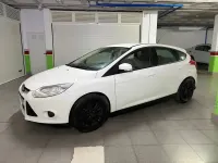 Usado Ford Focus Trend 100 CV (73 kW) 2013 Blanco