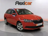 Usado Skoda Fabia 75 CV (55 kW) 2019 Rojo Utilitario