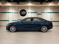 Usado Mercedes A180 116 CV (85 kW) 2019 Azul Berlina