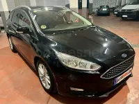 Usado Ford Focus Trend 115 CV (84 kW) 2015 Negro Familiar