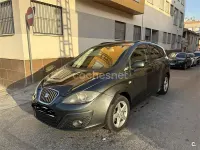Usado Seat Altea XL 105 CV (77 kW) 2010 Negro Monovolumen