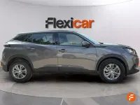 Usado Peugeot 2008 Active 110 CV (80 kW) 2021 Gris / plata SUV