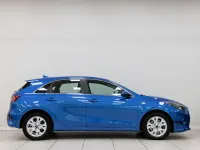 Usado Kia Ceed 100 CV (73 kW) 2023 Azul Utilitario