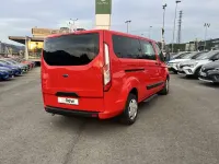 Usado Ford Transit Custom Trend 131 CV (96 kW) 2023 Rojo Familiar