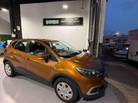 Usado Renault Captur Life 90 CV (66 kW) 2019 Naranja SUV