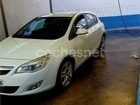 Usado Opel Astra Enjoy 115 CV (84 kW) 2011 Blanco Berlina