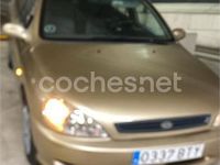Usado Kia Rio 75 CV (55 kW) 2001 Beige Berlina