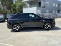 Usado VW Touareg R 462 CV (339 kW) 2021 Negro SUV