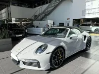 Usado Porsche 911 Turbo S Cabriolet 711 CV (522 kW) 2025 Gris / plata Descapotable