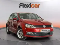 Usado VW Polo 90 CV (66 kW) 2017 Naranja Berlina