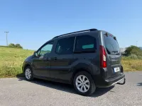 Usado Peugeot TePee Outdoor 120 CV (88 kW) 2016 Plateado Van