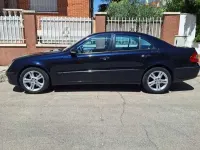 Usado Mercedes E280 Avantgarde 230 CV (169 kW) 2007 Azul Berlina