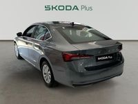Nuevo Skoda Octavia Selection 116 CV (85 kW) 2025 Gris Berlina