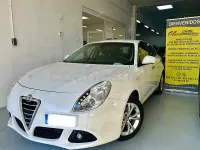 Usado Alfa Romeo Giulietta Distinctive 105 CV (77 kW) 2013 Blanco Utilitario