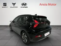 Usado Hyundai Bayon 100 CV (73 kW) 2021 Negro SUV