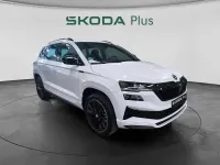 Usado Skoda Karoq SportLine 150 CV (110 kW) 2025 Blanco SUV