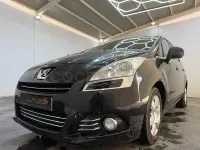 Usado Peugeot 5008 Premium 112 CV (82 kW) 2012 Negro Monovolumen