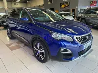 Usado Peugeot 3008 Allure 130 CV (95 kW) 2020 Azul SUV