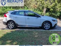 Usado Volvo V40 CC Momentum 120 CV (88 kW) 2016 Blanco Familiar