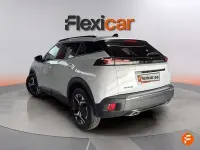 Usado Peugeot 2008 Allure 130 CV (95 kW) 2024 Blanco SUV