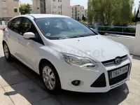 Usado Ford Focus Trend 95 CV (69 kW) 2013 Blanco Berlina