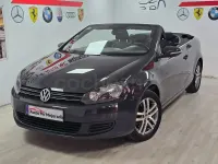 Usado VW Golf Cabriolet 105 CV (77 kW) 2013 Azul Descapotable