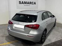 Usado Mercedes A180 116 CV (85 kW) 2019 Gris / plata Berlina
