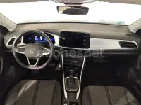 Usado VW T-Roc Life 150 CV (110 kW) 2024 Gris / plata SUV