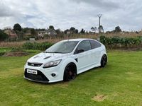 Usado Ford Focus RS 305 CV (224 kW) 2010 Blanco Berlina
