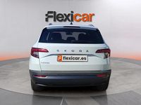 Usado Skoda Karoq Ambition 110 CV (80 kW) 2021 Blanco SUV