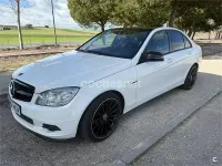 Usado Mercedes C200 136 CV (100 kW) 2011 Blanco Berlina