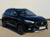 Usado MG ZS Luxury 111 CV (81 kW) 2024 Negro SUV