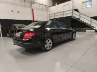 Usado Mercedes C220 170 CV (125 kW) 2011 Negro Familiar