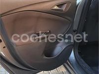 Usado Opel Astra Dynamic 110 CV (80 kW) 2017 Gris / plata Berlina