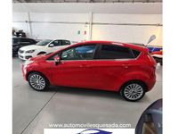 Usado Ford Fiesta Titanium 96 CV (70 kW) 2010 Rojo Utilitario
