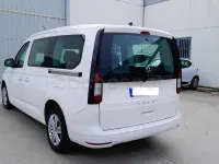 Usado VW Caddy Trendline 102 CV (75 kW) 2024 Blanco Monovolumen