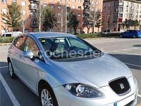Usado Seat Leon Style 140 CV (102 kW) 2010 Gris / plata Utilitario