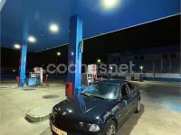 Usado BMW 320 136 CV (100 kW) 2000 Azul Berlina