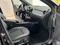 Usado Mercedes B180 116 CV (85 kW) 2022 Negro Monovolumen