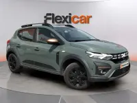 Usado Dacia Sandero Essentiel 101 CV (74 kW) 2024 Verde Berlina