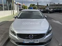 Usado Volvo V60 Momentum 136 CV (100 kW) 2013 Blanco Familiar