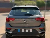 Usado VW T-Roc Advance 150 CV (110 kW) 2018 Gris / plata SUV