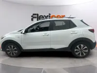 Usado Kia Stonic 101 CV (74 kW) 2021 Blanco SUV
