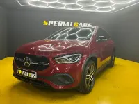 Usado Mercedes GLA180 136 CV (100 kW) 2022 Granate SUV