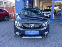 Usado Dacia Sandero Essentiel 90 CV (66 kW) 2020 Gris / plata Berlina