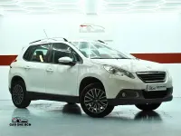 Usado Peugeot 2008 Active 82 CV (60 kW) 2015 Blanco SUV