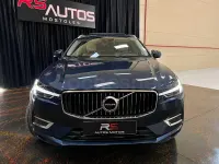 Usado Volvo XC60 Core 350 CV (257 kW) 2022 Azul SUV