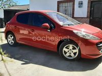 Usado Peugeot 207 70 CV (51 kW) 2008 Rojo Berlina
