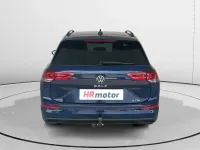 Usado VW Golf VIII Life 110 CV (80 kW) 2025 Azul Familiar